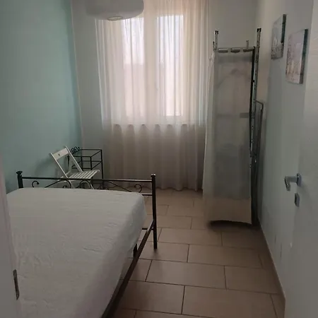 Pinkhouse צ'יביטאנובה מארקה